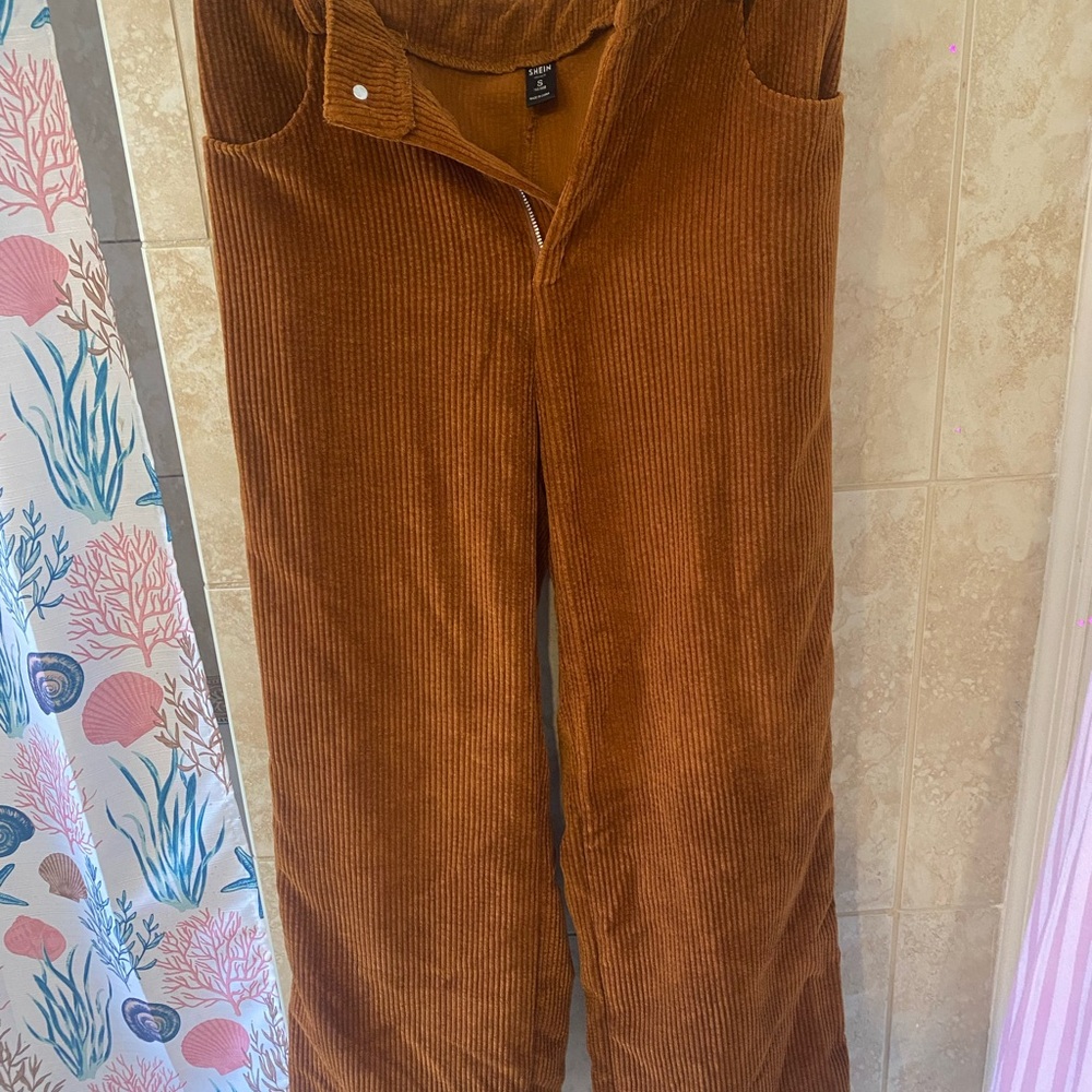 Brown High Waisted Corduroy Pants🤎